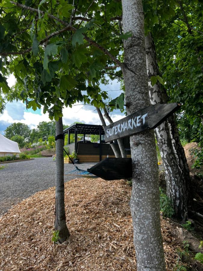 Vaettervy Glamping Hotel Habo Exterior foto