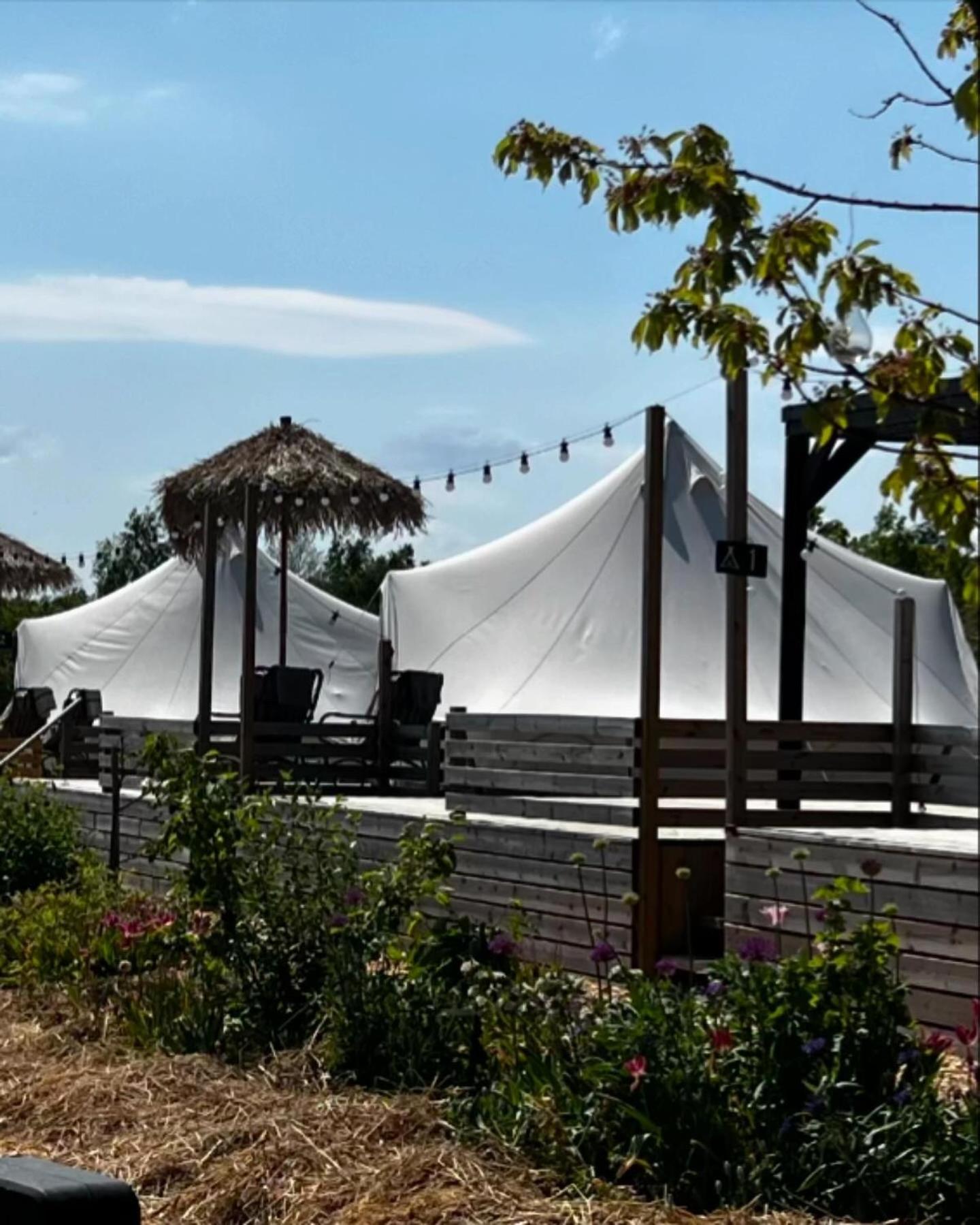 Vaettervy Glamping Hotel Habo Exterior foto