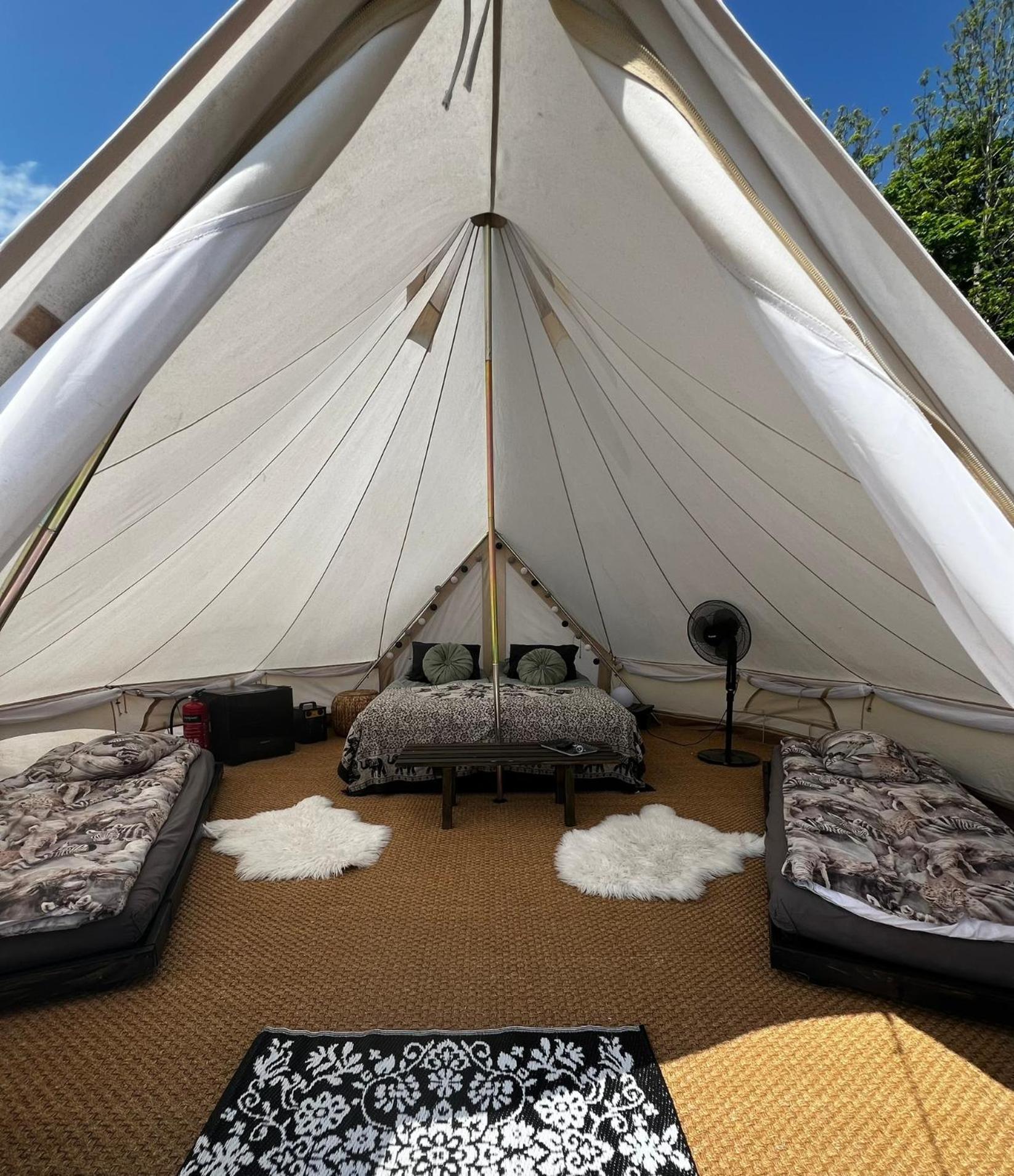 Vaettervy Glamping Hotel Habo Exterior foto