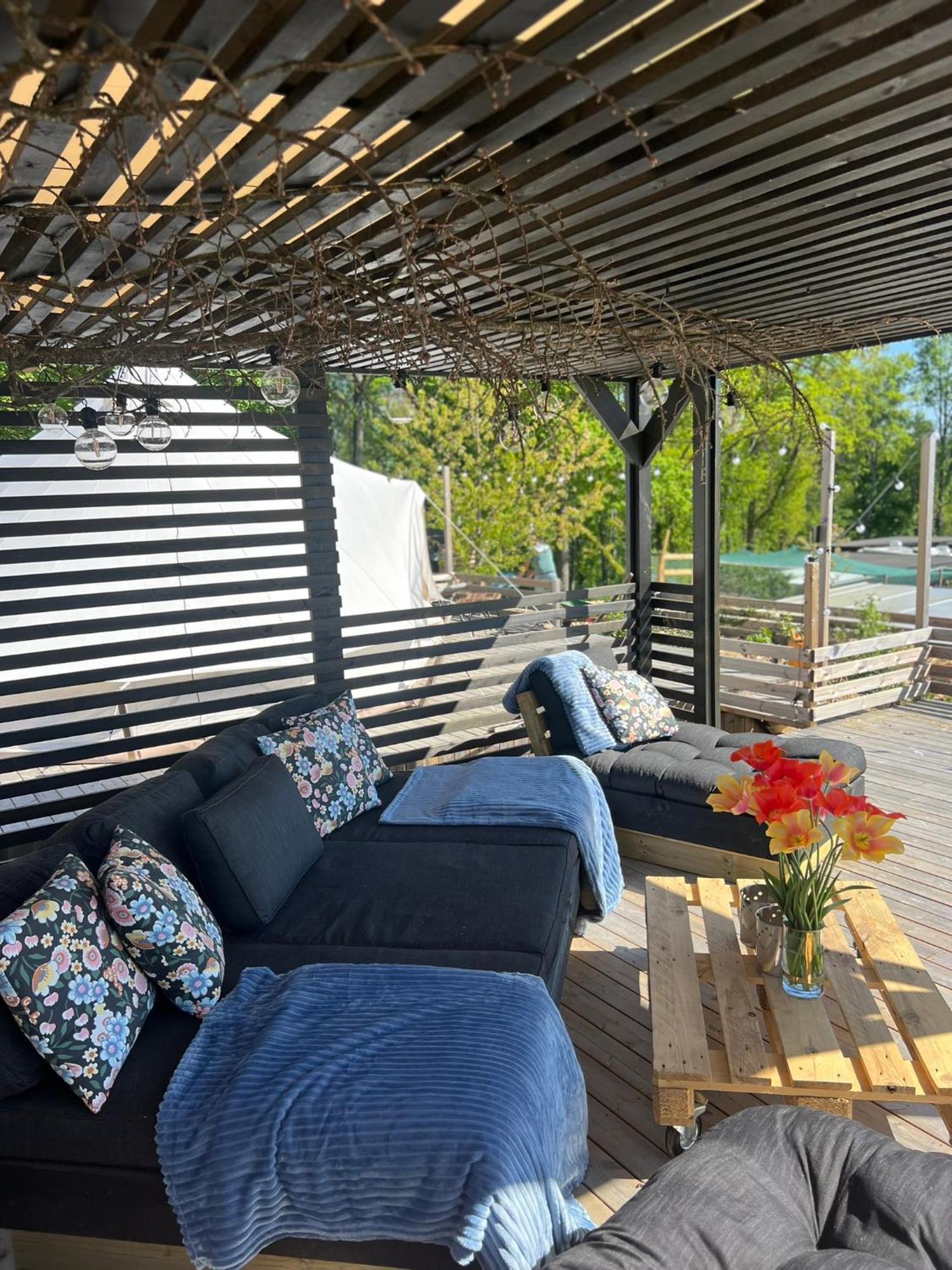 Vaettervy Glamping Hotel Habo Exterior foto