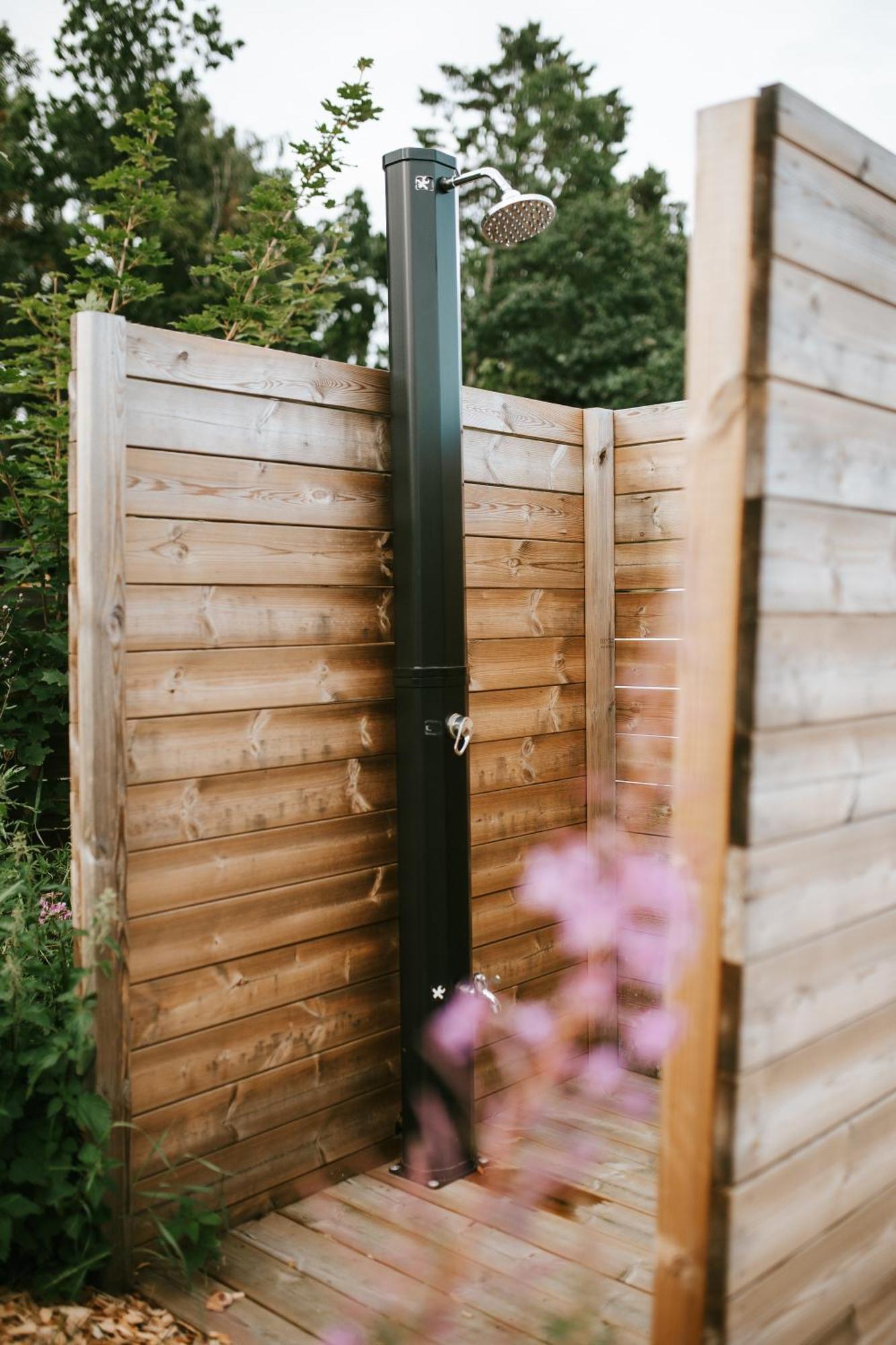 Vaettervy Glamping Hotel Habo Exterior foto