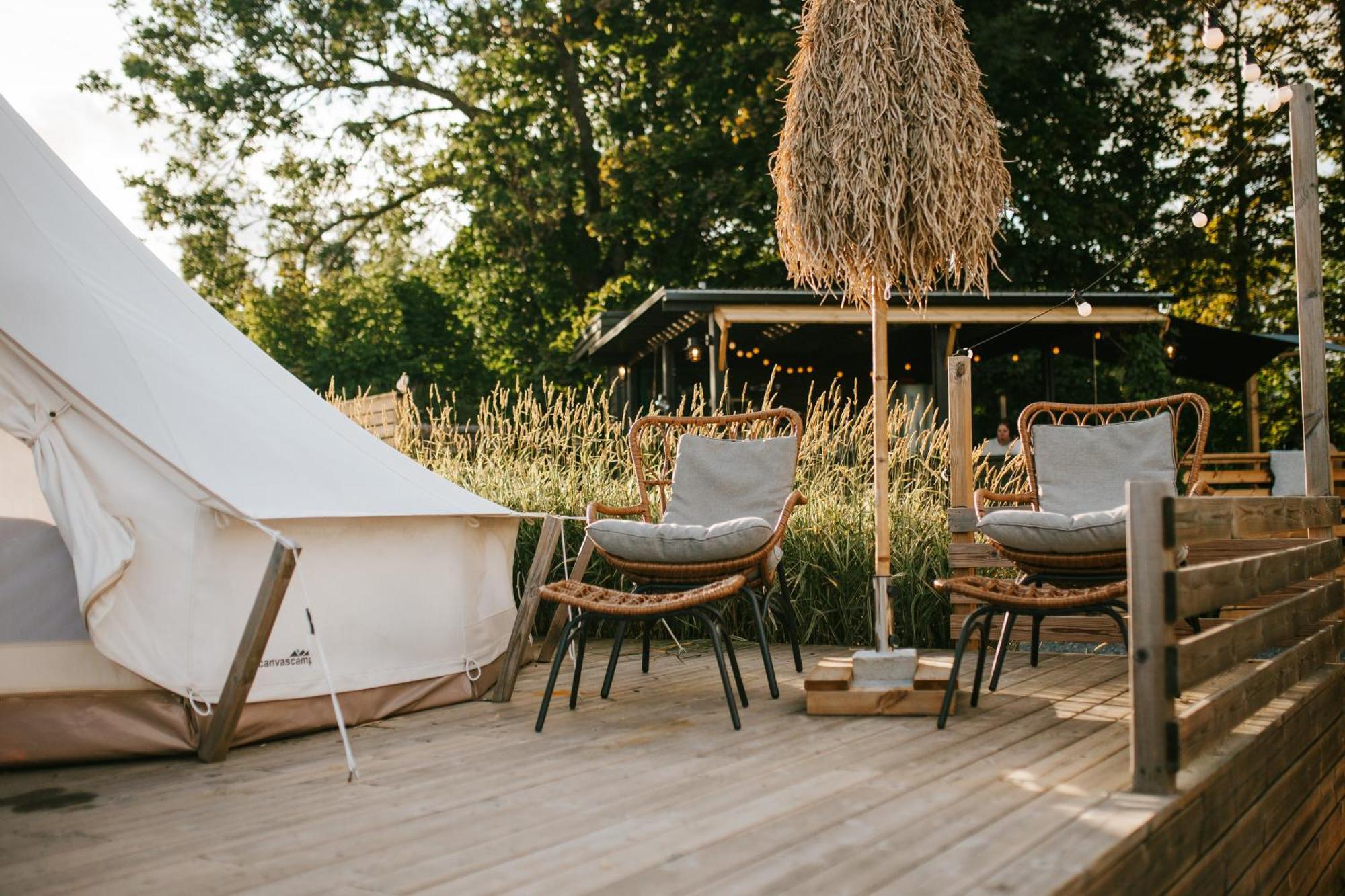 Vaettervy Glamping Hotel Habo Exterior foto